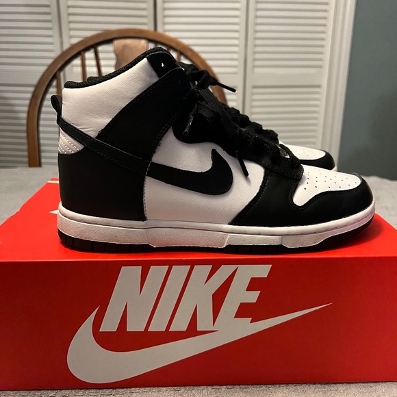 Nike Shoes - Women’s Nike Dunk High